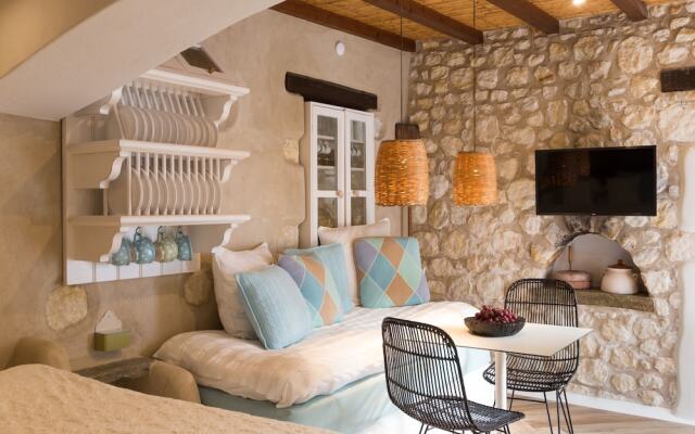 Kallos Villas & Suites