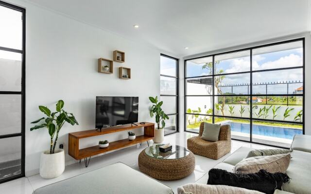 2BR Villa Alba in Canggu by OriVista