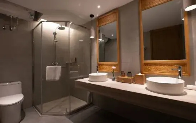 Yanguan Chaoyuezhicheng Shuiyin Homestay