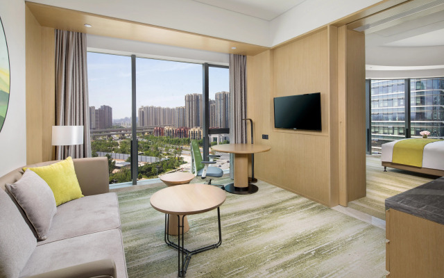 Holiday Inn Zhengzhou Riverside by IHG