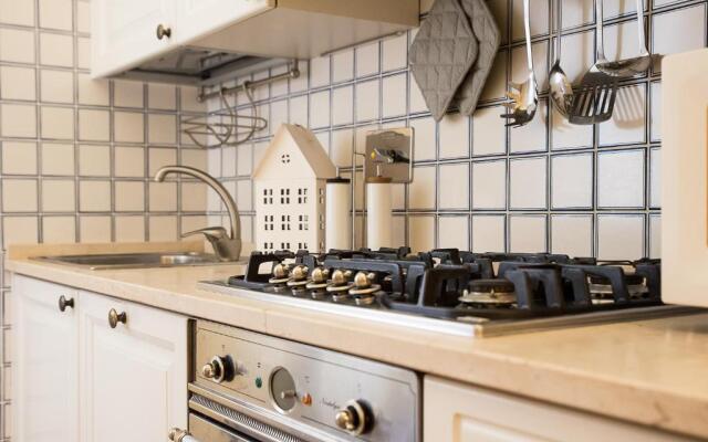 Chat&Chill Vatican Apartment