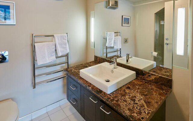 Lakefront Villas