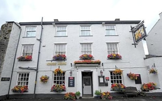 Kings Arms Hotel
