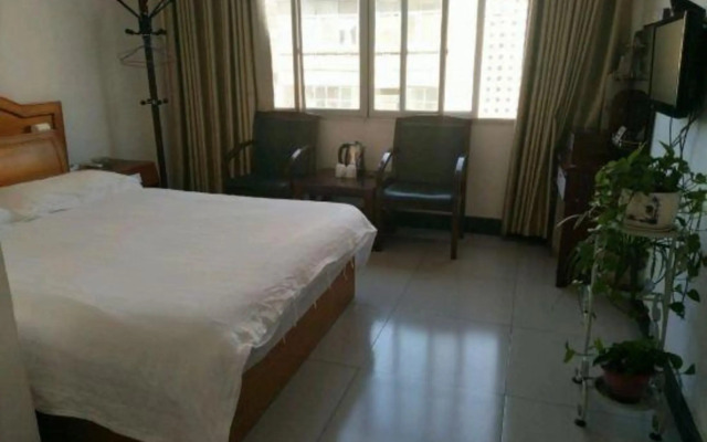 Wudangshan Dazhong Hotel