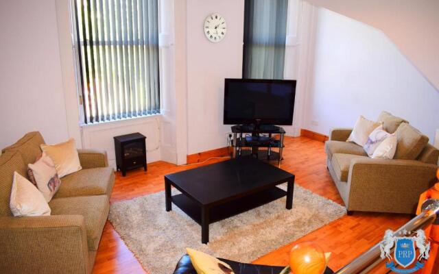 Luxury 2 Bed Serviced Apartment