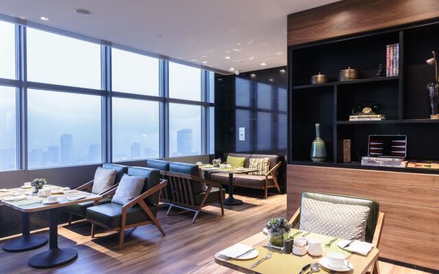 Jingguang Center Apartment