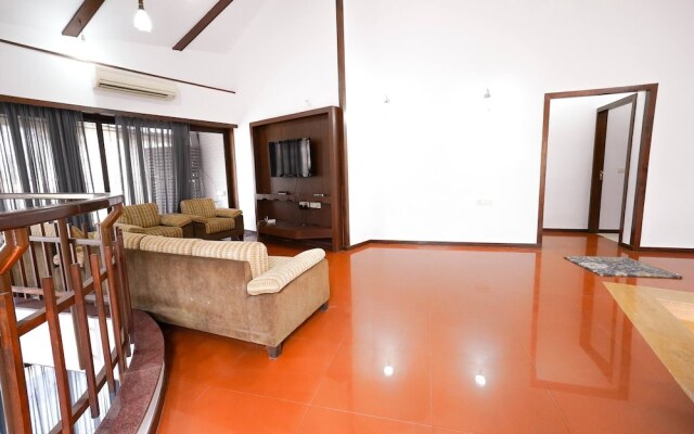 Stylish 5 Bedroom Villa With Private Pool