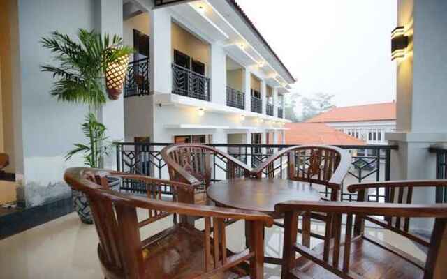 OYO 309 Avila Ketapan Rame Hotel