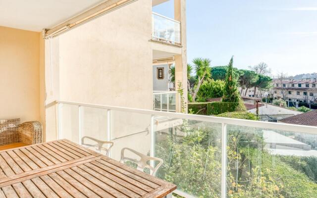 Nice apartment in S'Agaró with pool
