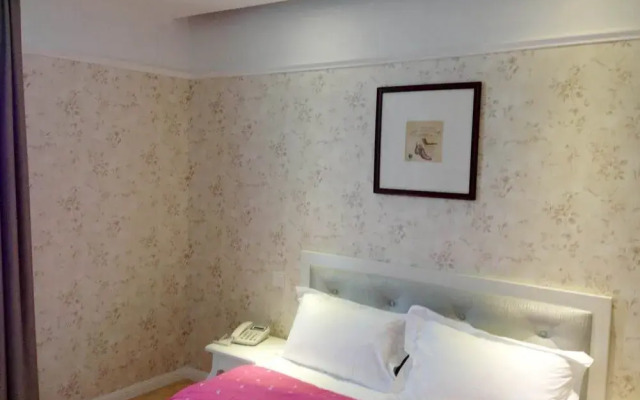 Chongqing Travelling Companion Express Hotel