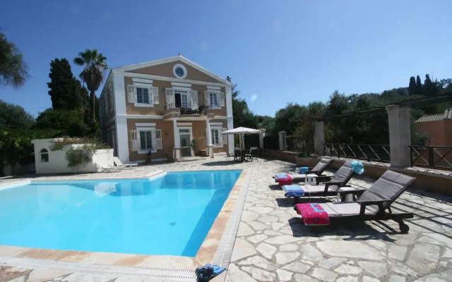 Durrell Corfu Strawberry-pink Villa