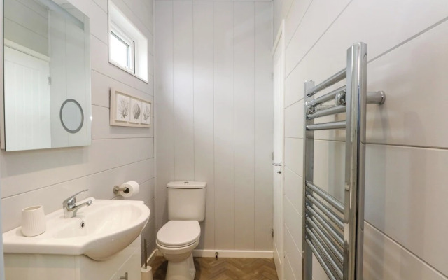 Sutton Fields Chalet