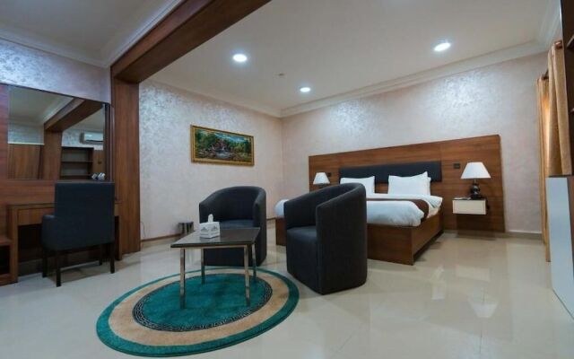 Phoenicia Suites