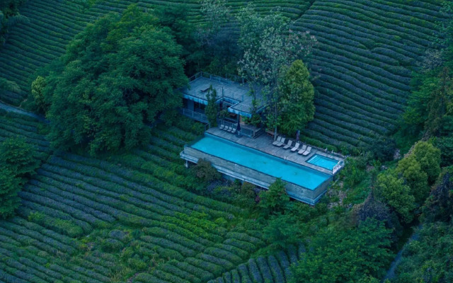 Meijie Mountain Hotspring Resort