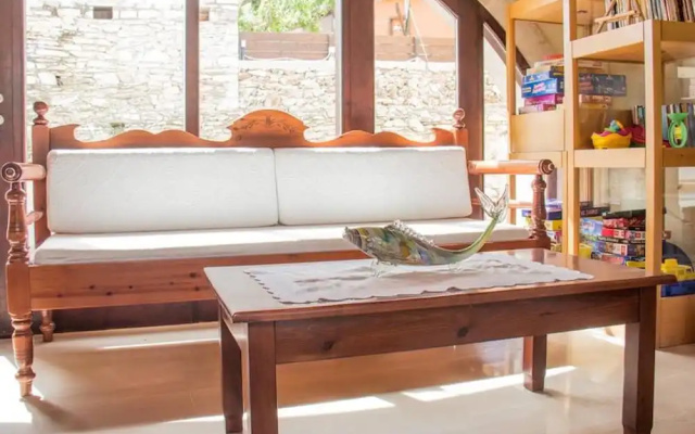 Group Accomodation, Heliopetra Studios And Houses