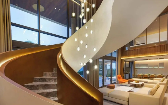 Elegant Retreat for Discerning Travelers