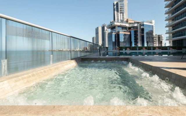 Beachfront Paradise With Outstanding Sunset Views