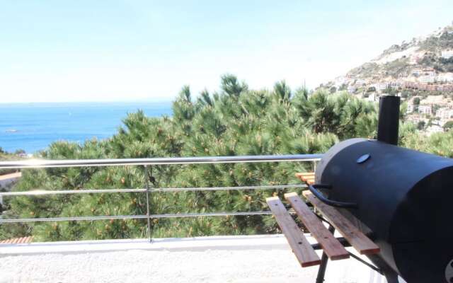 8007 Villa Velasquez