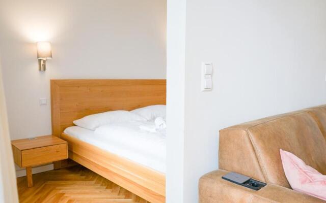 Nadland Apartments B7