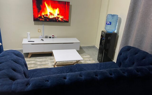 Lux Suites The Almond Apartments Ruaka