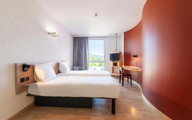 B&B Hotel Lully 3 Lakes