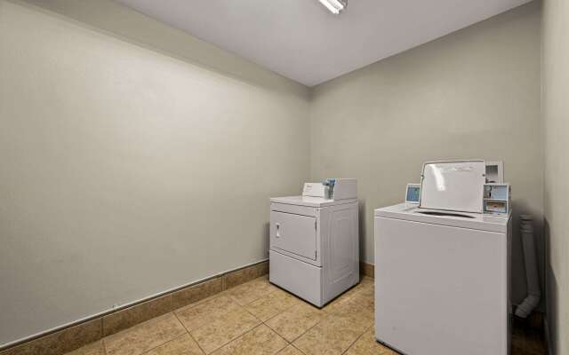 Quality Inn & Suites Matthews - Charlotte