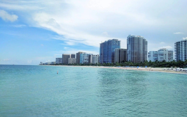 Beach Haus Bal Harbour
