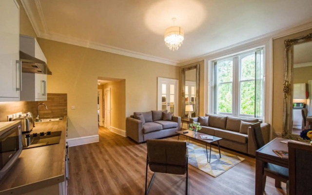Rosedene Highland House - Emperor Apartment 7