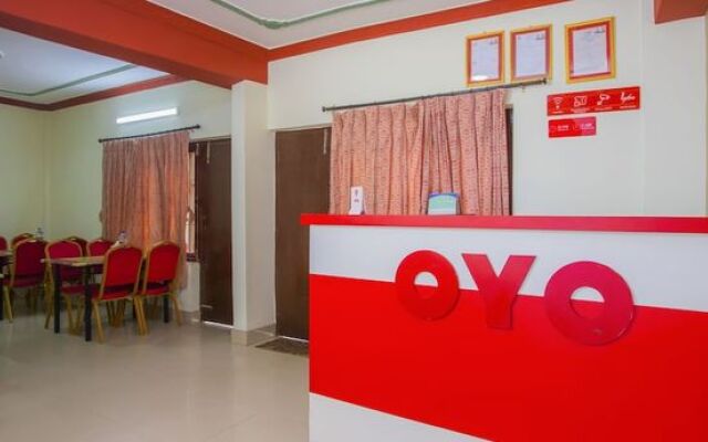 OYO 414 Hotel Om