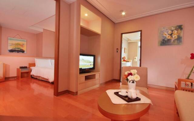 Aroma Hotel