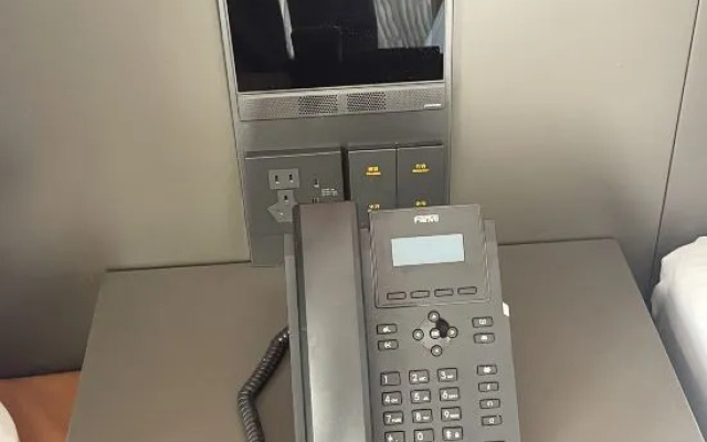 Tirolan Yichao · Intelligent Audio-Visual Hotel (Kunming Guangfu Road Dashanghui Branch)