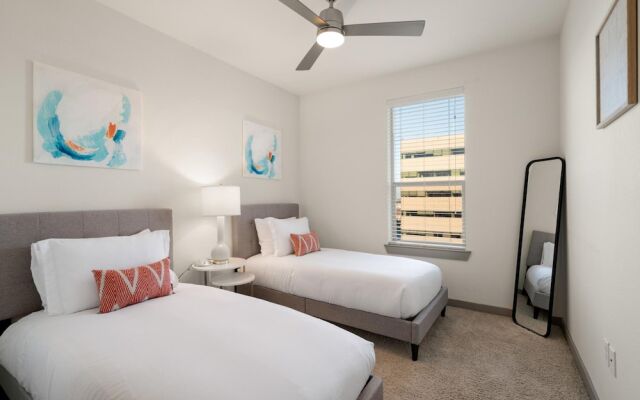 Arlington Stylish 2BD 2BA Apartment