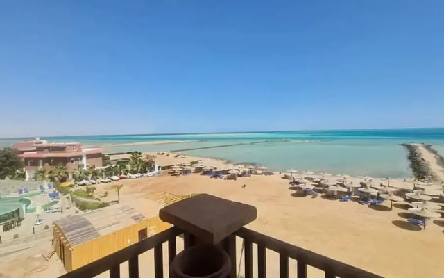 Beach Front View Boutique Apartment