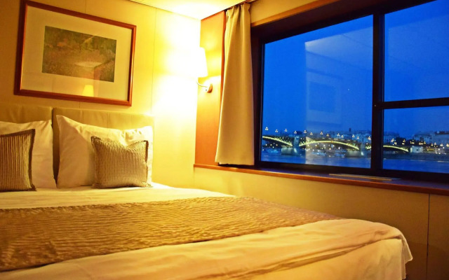 OnRiver Hotels - MS Cezanne