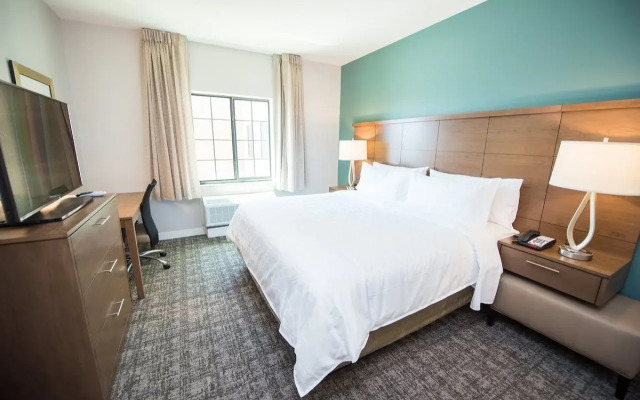 Staybridge Suites Houston - Humble Beltway 8 E by IHG