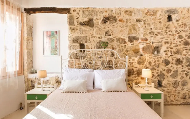 Last Century Residence With Jacuzzi