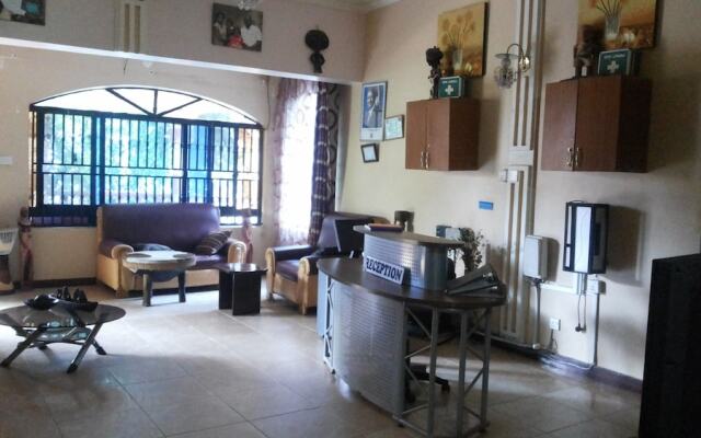 Penthouse Inn