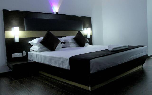 Hotel The Home