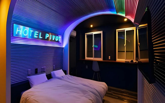 Hotel Pivot