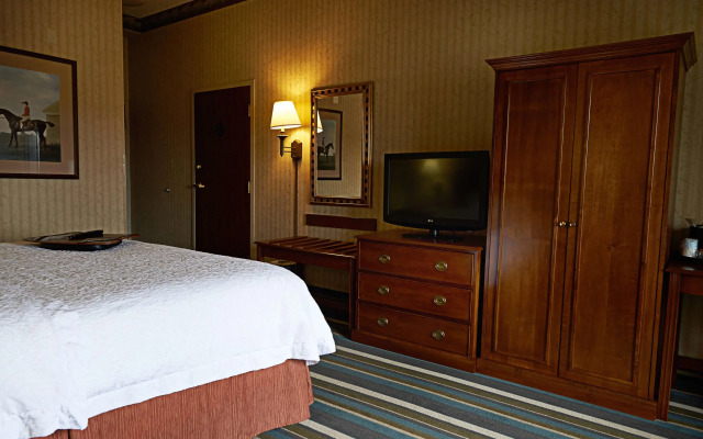 Hampton Inn & Suites Scottsburg