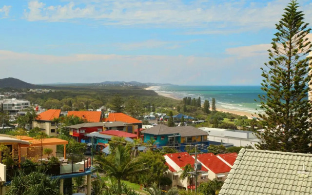 Unit 4 'Beaumont Sur Mer', Coolum Beach