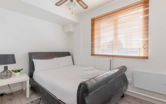 Well Located 2BD Flat 20 Mins to Tower Bridge!