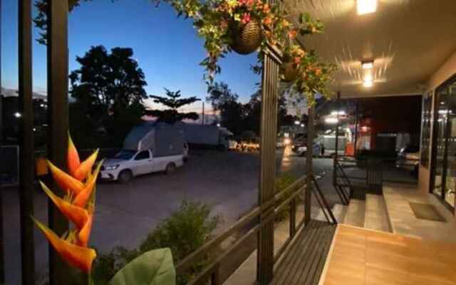 The Hub Suratthani Hotel