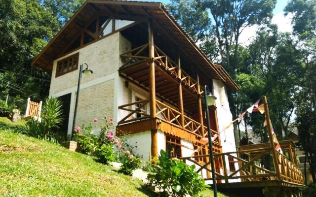 Nas Nuvens Hospedaria