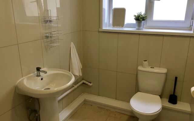 Harbour Lets - New Road Apartment - Porthcawl