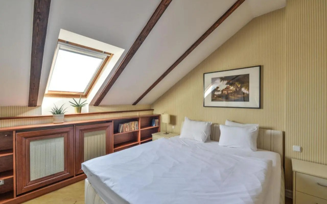 Panoramic Loft