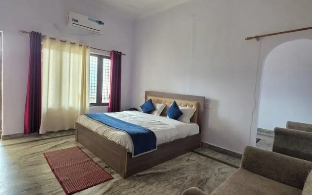 Siddhi Vinayak Hotel And Banquet