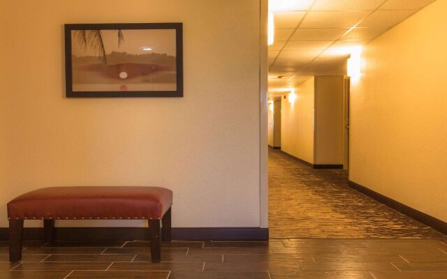 Red Roof Inn PLUS+ Miami Airport