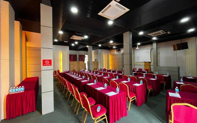 Paragon Lutong Hotel