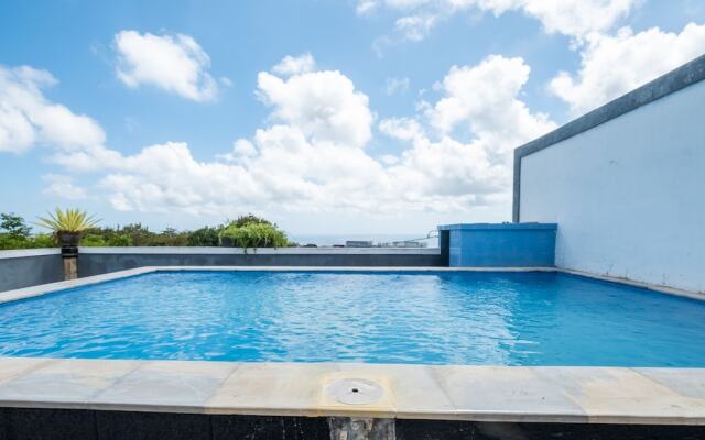 OYO 929 Uluwatu Suites